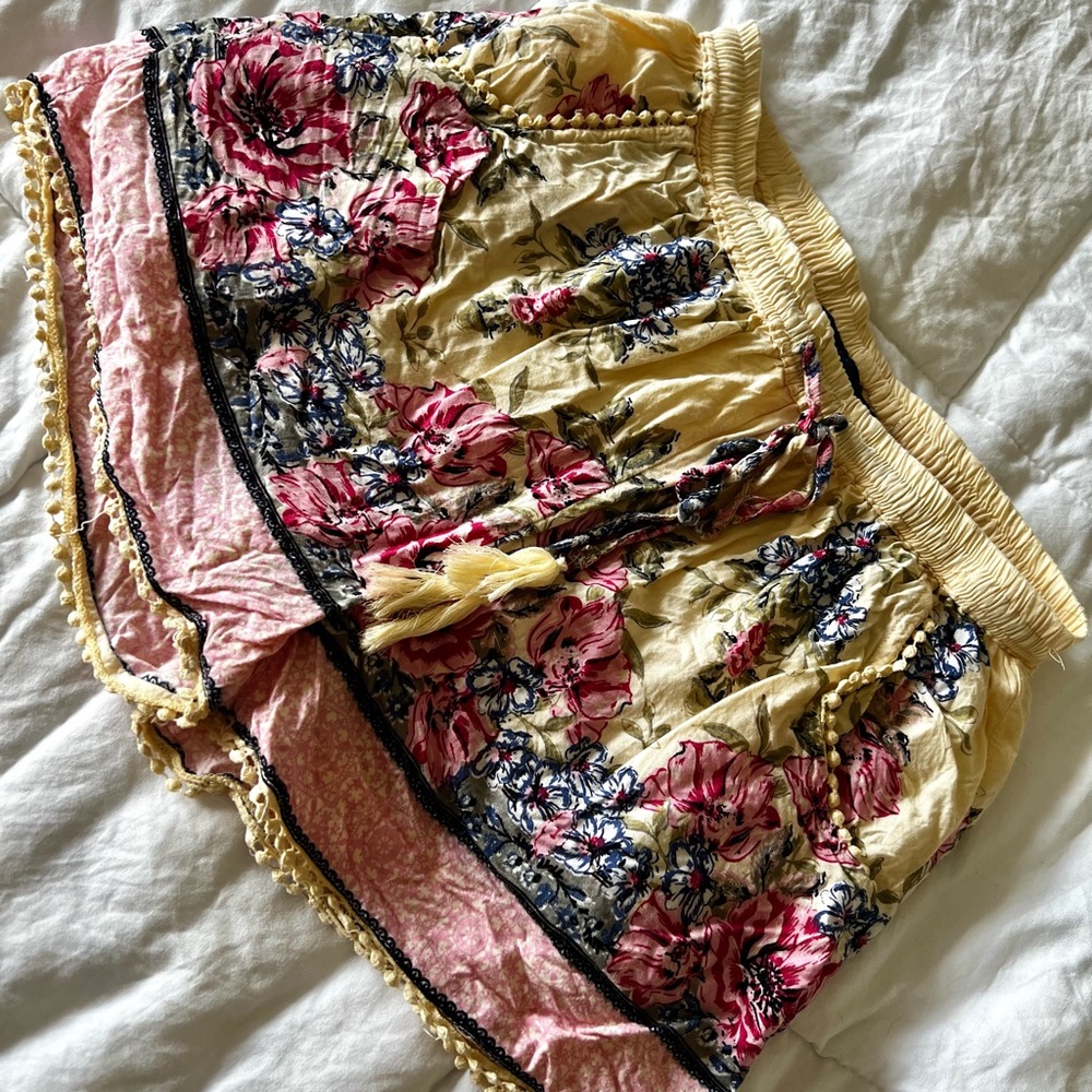 Blue Rain Floral Patterned Shorts with Pink and Yellow Tones